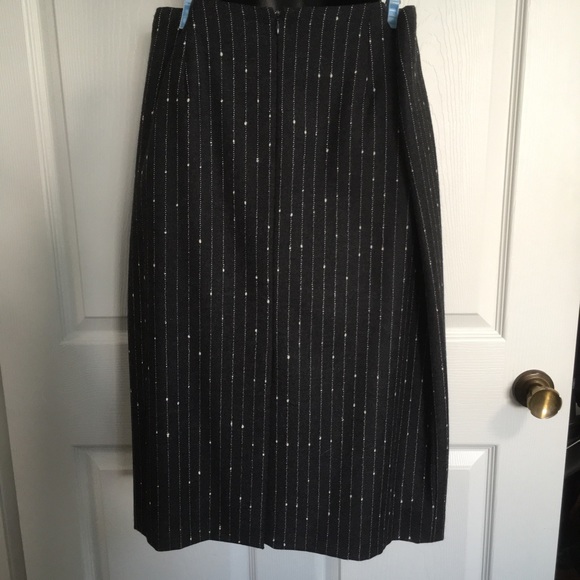 Carolina Herrera Pencil Skirt NWT - Picture 3 of 5